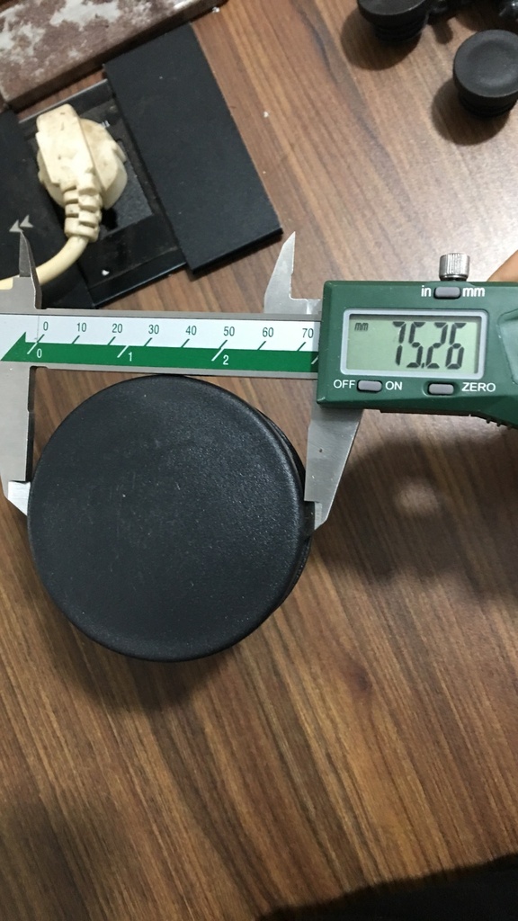[LHS-12715] Bịt nhựa dùng cho sắt ống tròn phi Φ=76 LHS-1914