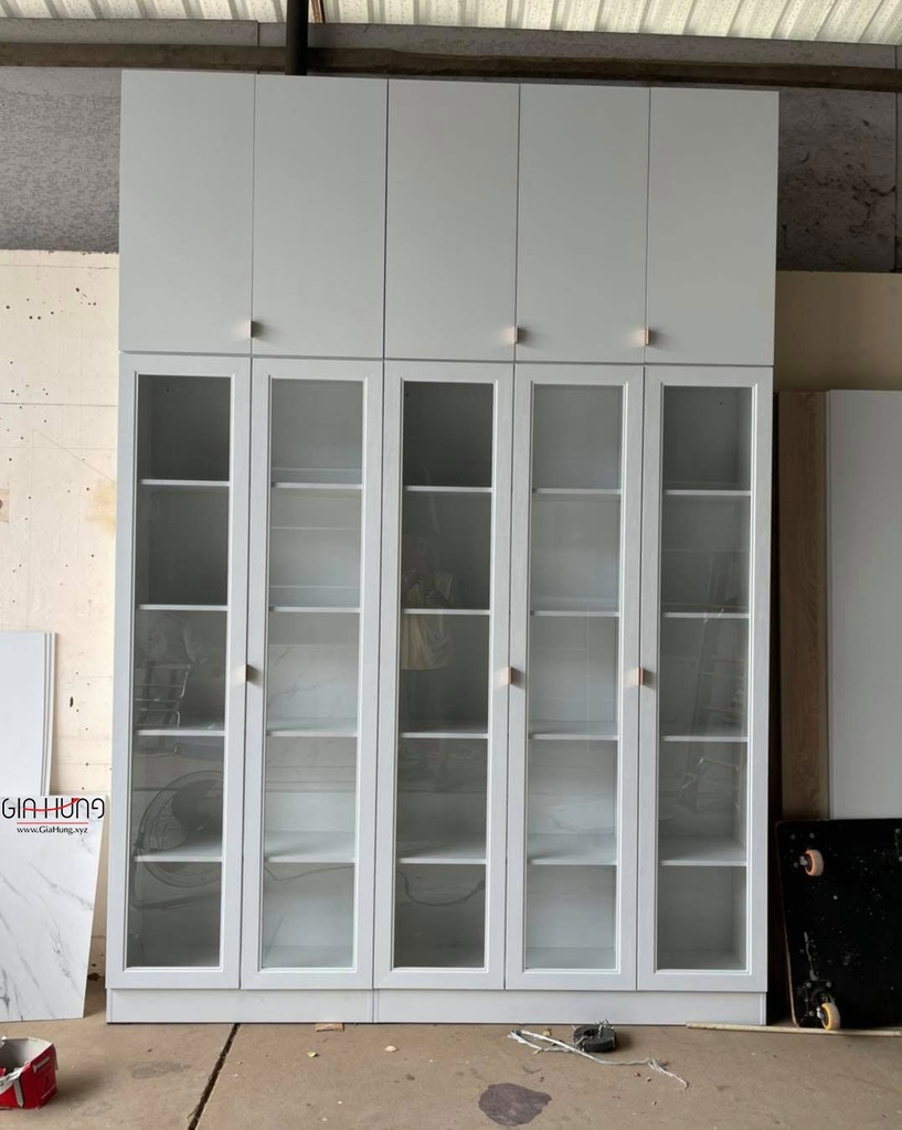 [LHS-7027] Tủ trưng bày sản phẩm gỗ công nghiệp MDF chống ẩm cánh kính LHS-7027
