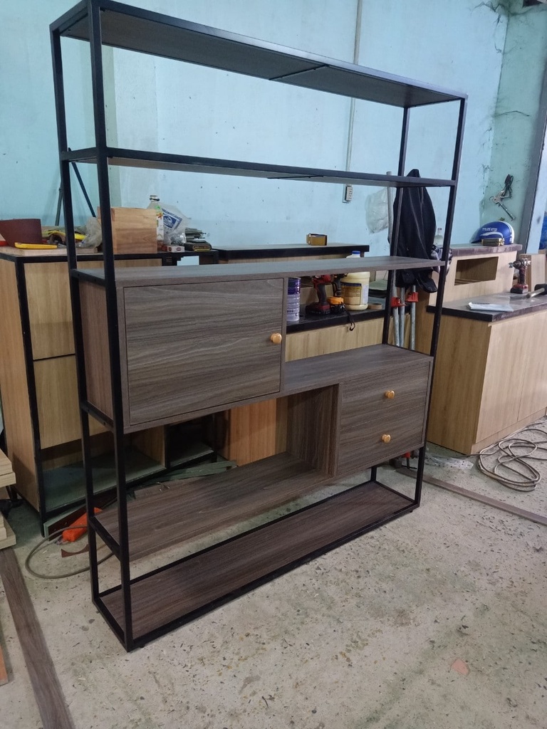 Kệ sắt trang trí có tủ gỗ LHS-5102