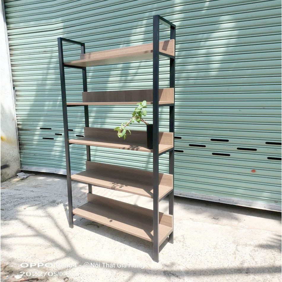 [LHS-5761] Kệ trưng bày sản phẩm khung chân sắt mặt gỗ LHS-5761